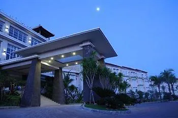Lorin New Kuta Hotel 4*